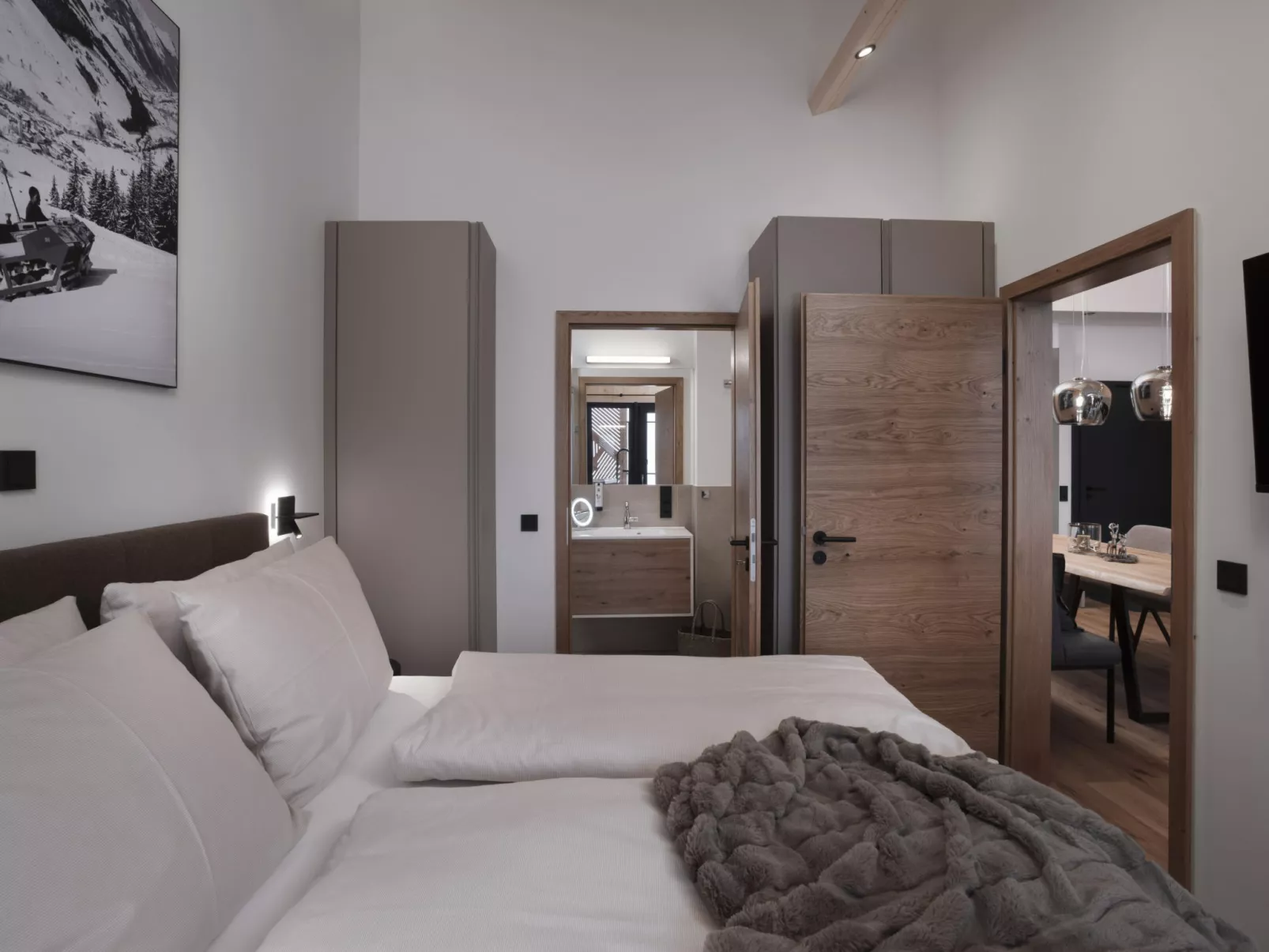 Mit 2 SZ & privaten Wellnessbereich-Dedans