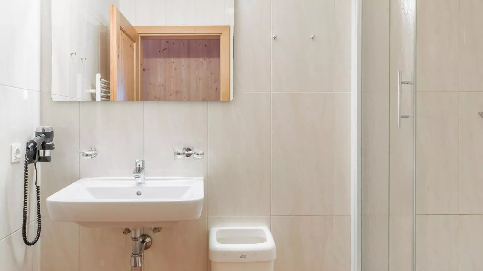 Next To The Skilift A 1 und A  2-Salle de bain