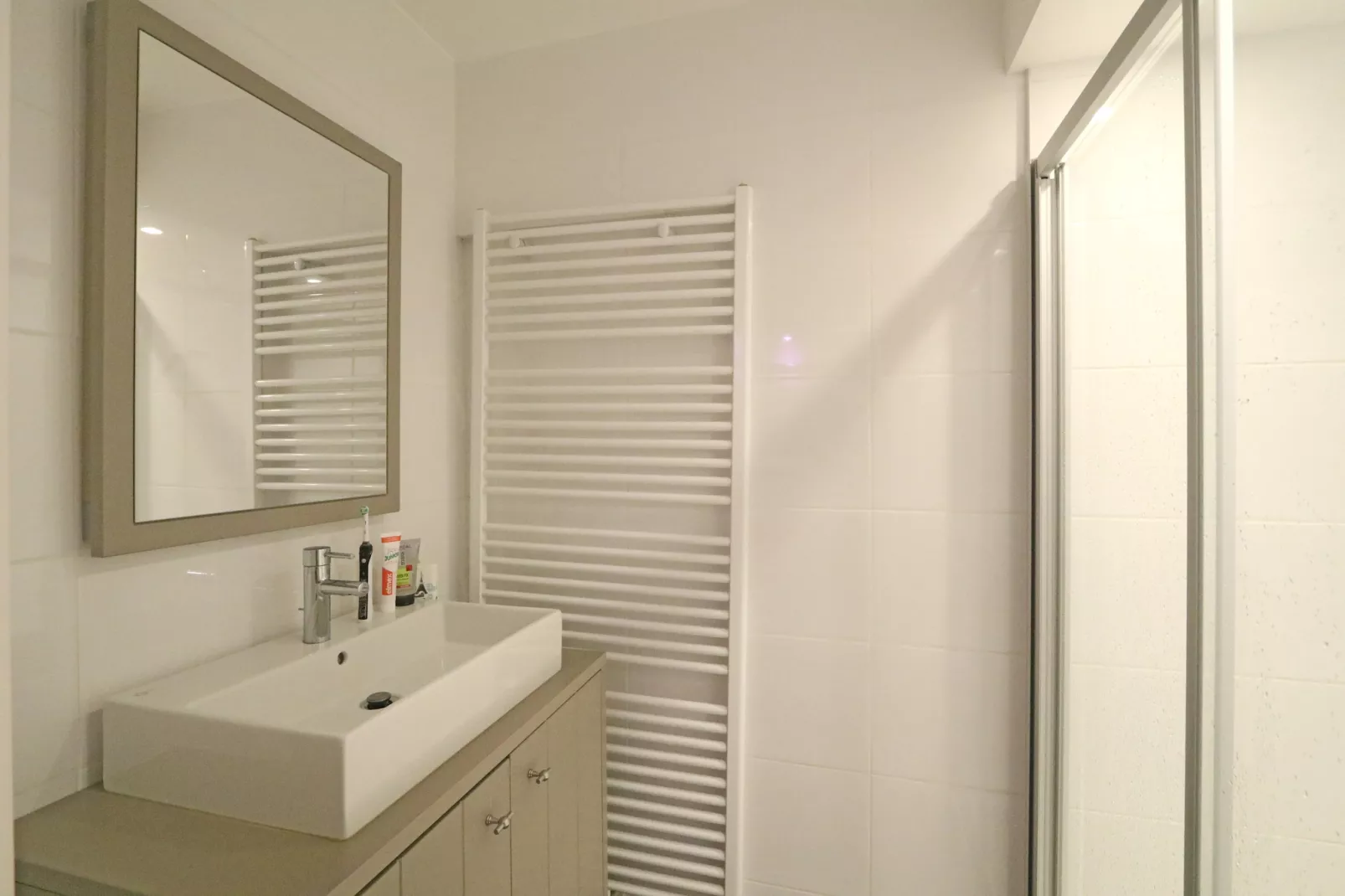 CARINA 61  BOX-Bathroom