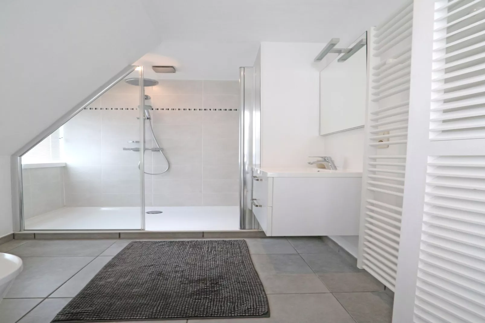 CICENDELE 3Z bis  BOX-Salle de bain