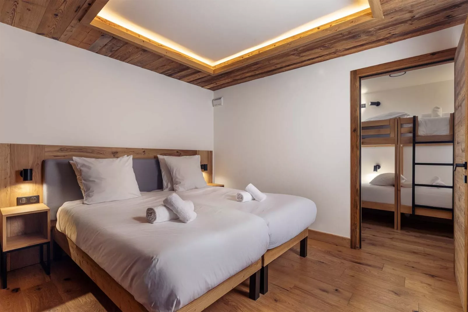 Apartment No 3 4 rooms  cabin-Bedroom
