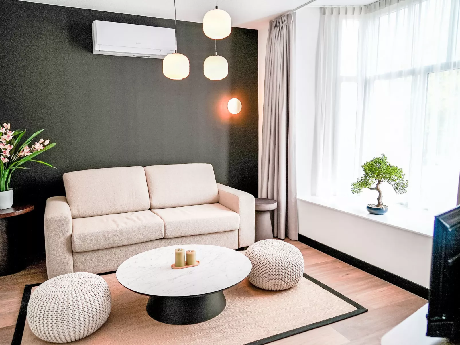 Zen Kitchen & Boutique Hotel-Inside