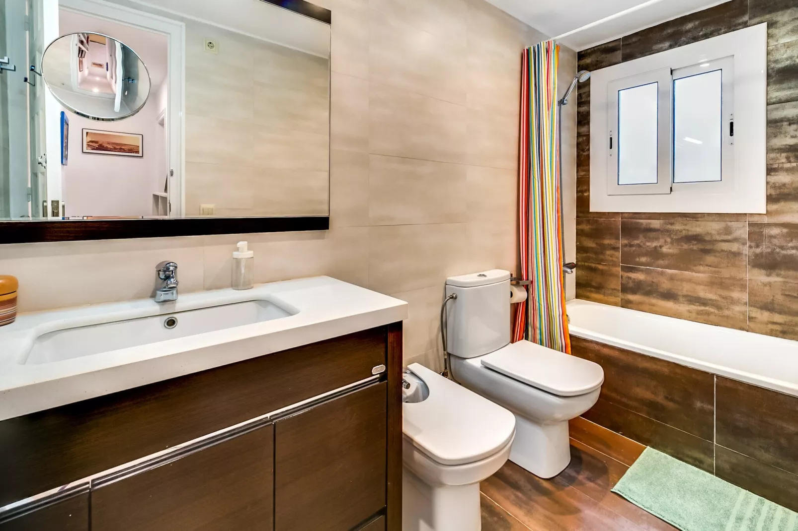 Vivalidays Es Blau -Blanes- Costa Brava-Salle de bain