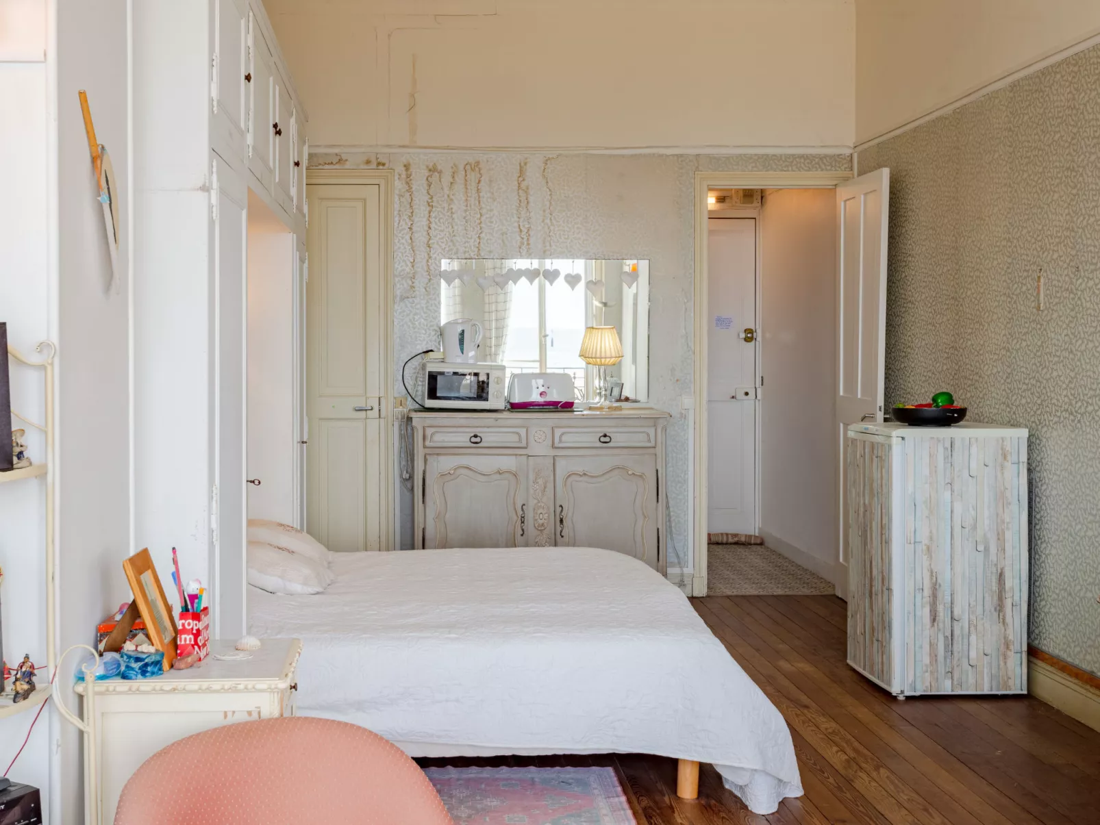 Trouville Palace-Inside