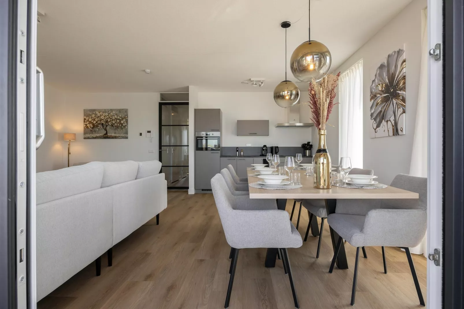 Havenzicht 10B Kortgene-Salle à manger