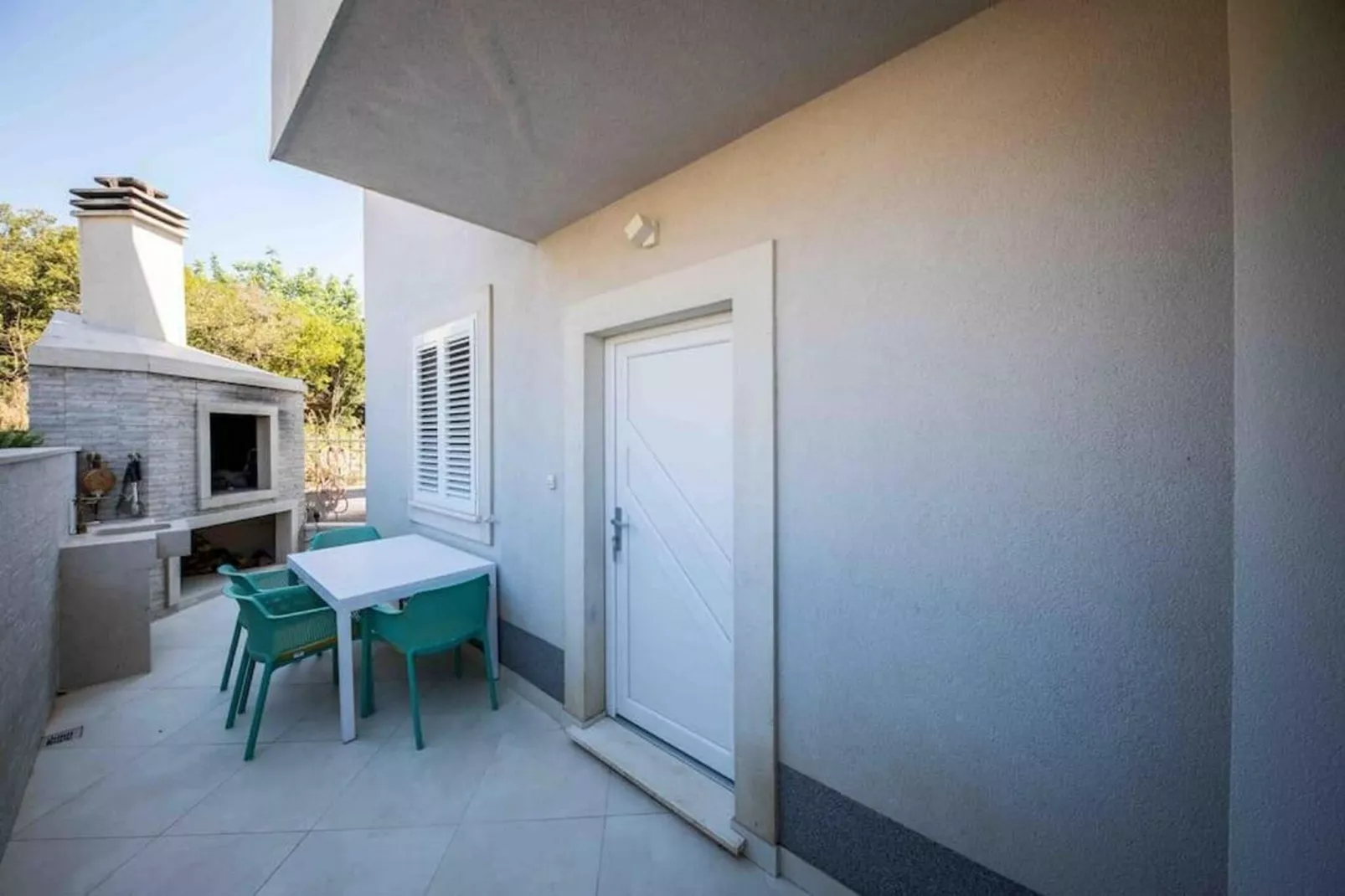 Buena Vista - Two Bedroom Holiday Home with Swimming pool-Dining room