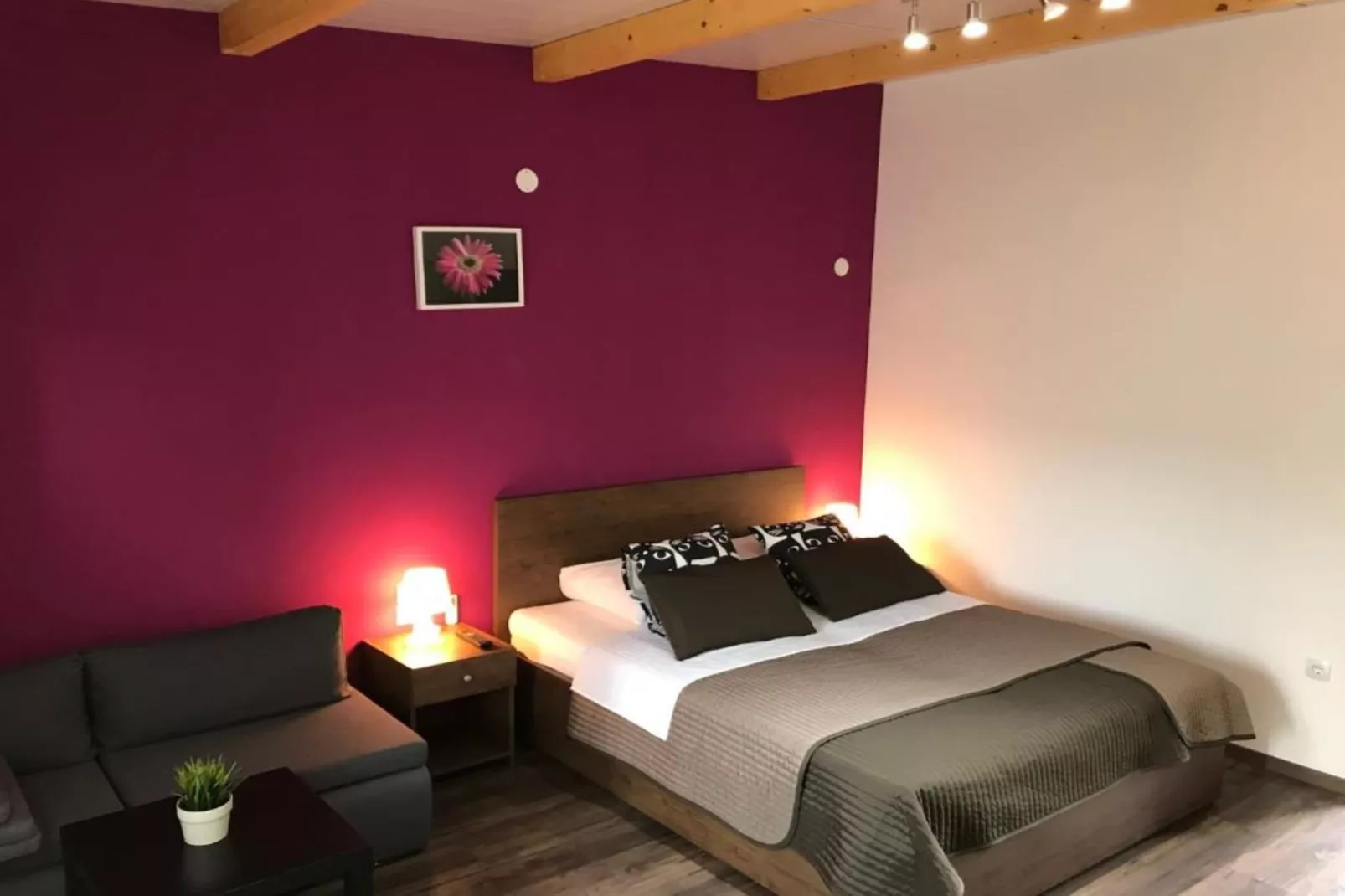 Villa Rubcic - Two Bedroom Apartment and Balcony (1)-Bedroom