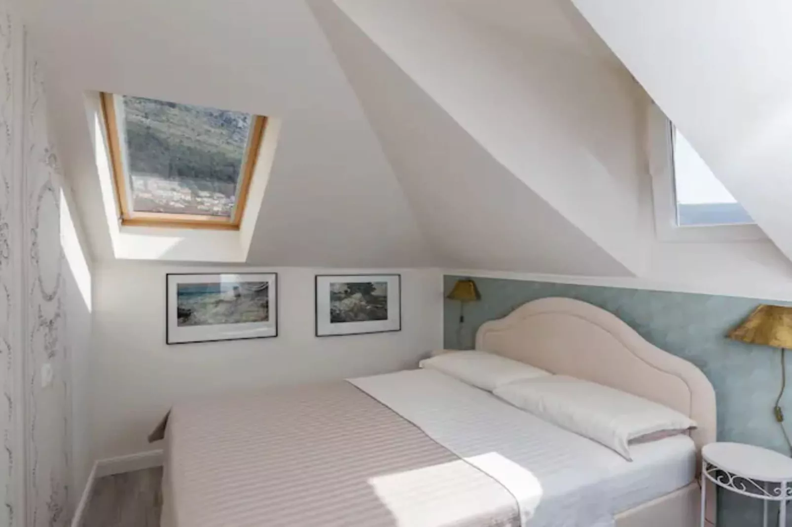 Apartment Ivančica - Double Room with Old town view-Bedroom