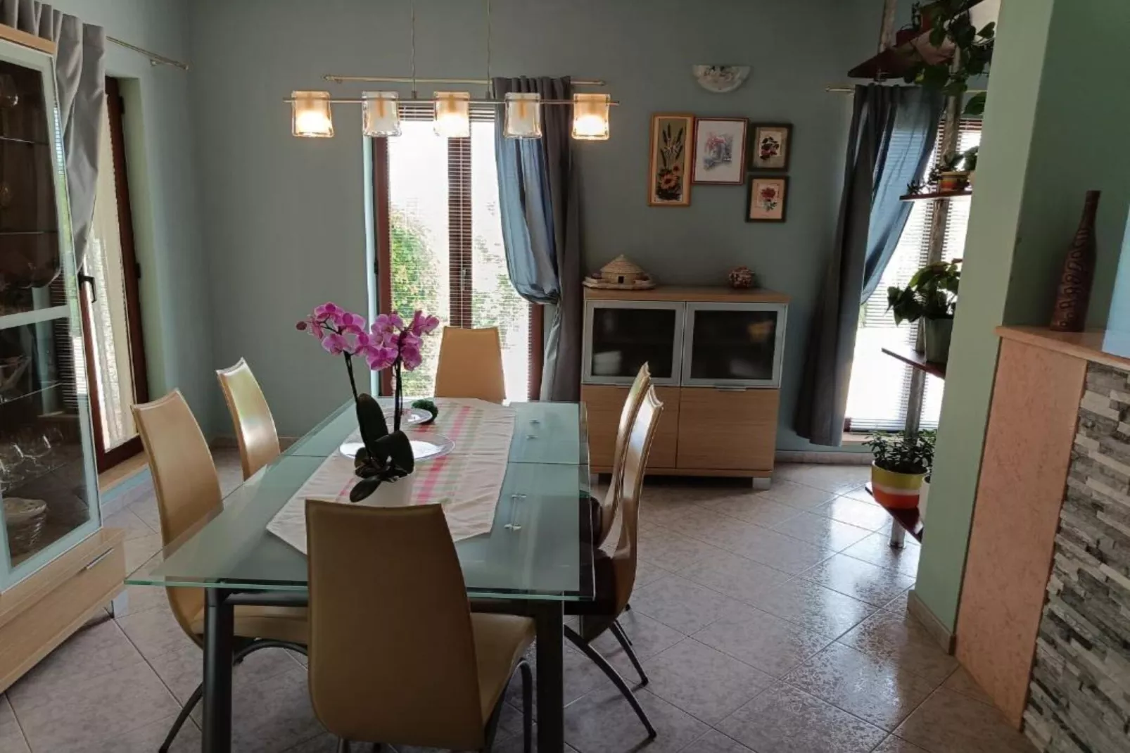 Villa Hilda - Two Bedroom Villa-Esszimmer