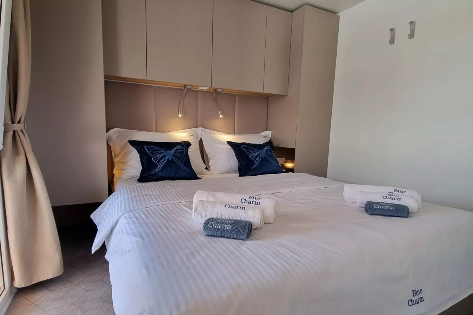 Blue Charm Mobile Home - Two Bedroom Mobile Home ( M10)-Bedroom