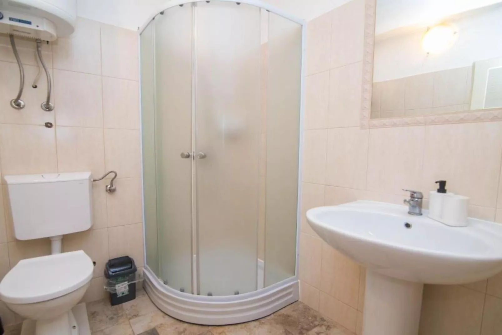 Apartments Bonic - Two Bedroom Apartment with Balcony (APP 3)-Salle de bain