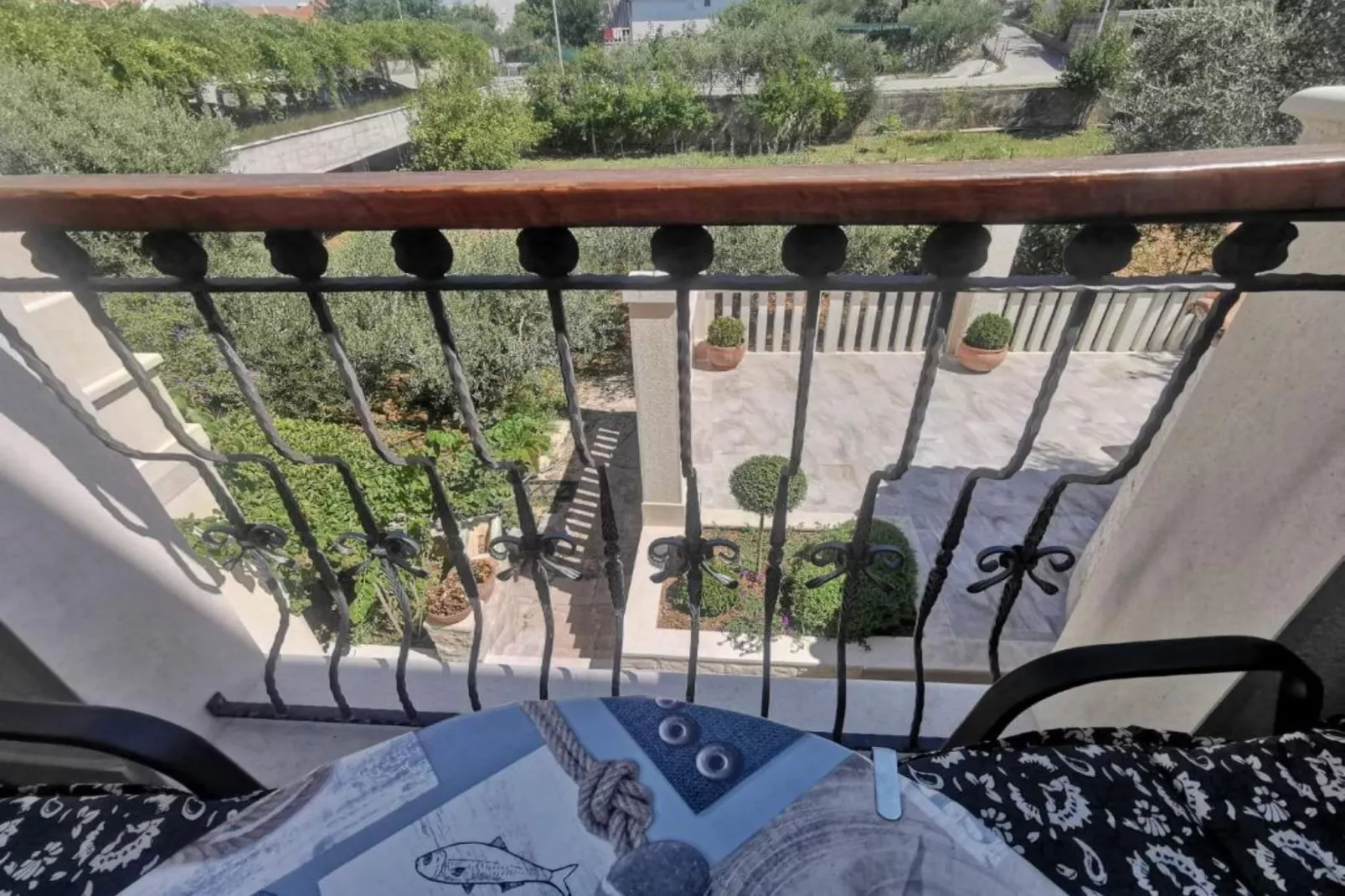 Apartments White House - One Bedroom apartment with Balcony 4-Terrace balcony