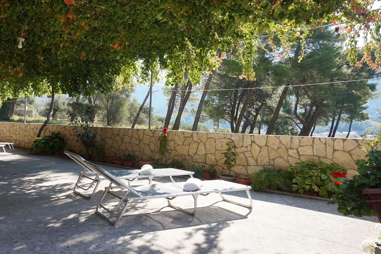 Beach House Žuljana - Two Bedroom Apartment with Terrace 2-Outdoor