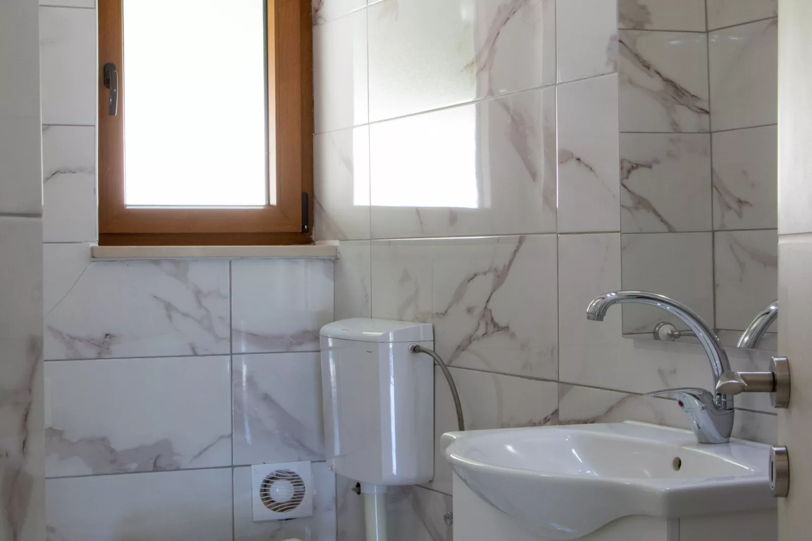 Authentic Dalmatian Treasure Homes - House Wood-Salle de bain