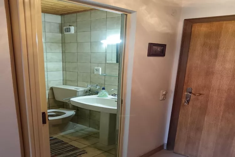 Guest House Villa Daniel - Two Bedroom Apartment with Balcony-Salle de bain