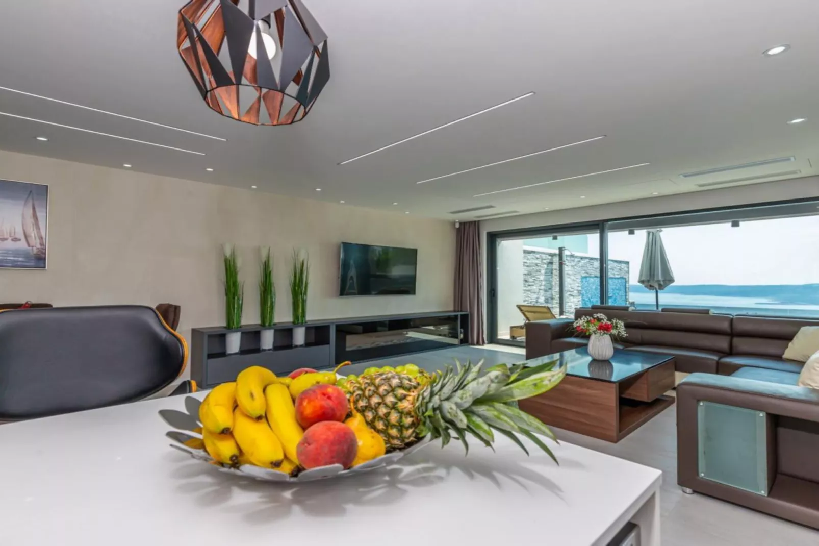 Lorena Stylish Sea View Villa - Four Bedroom Villa with Private Pool-Esszimmer