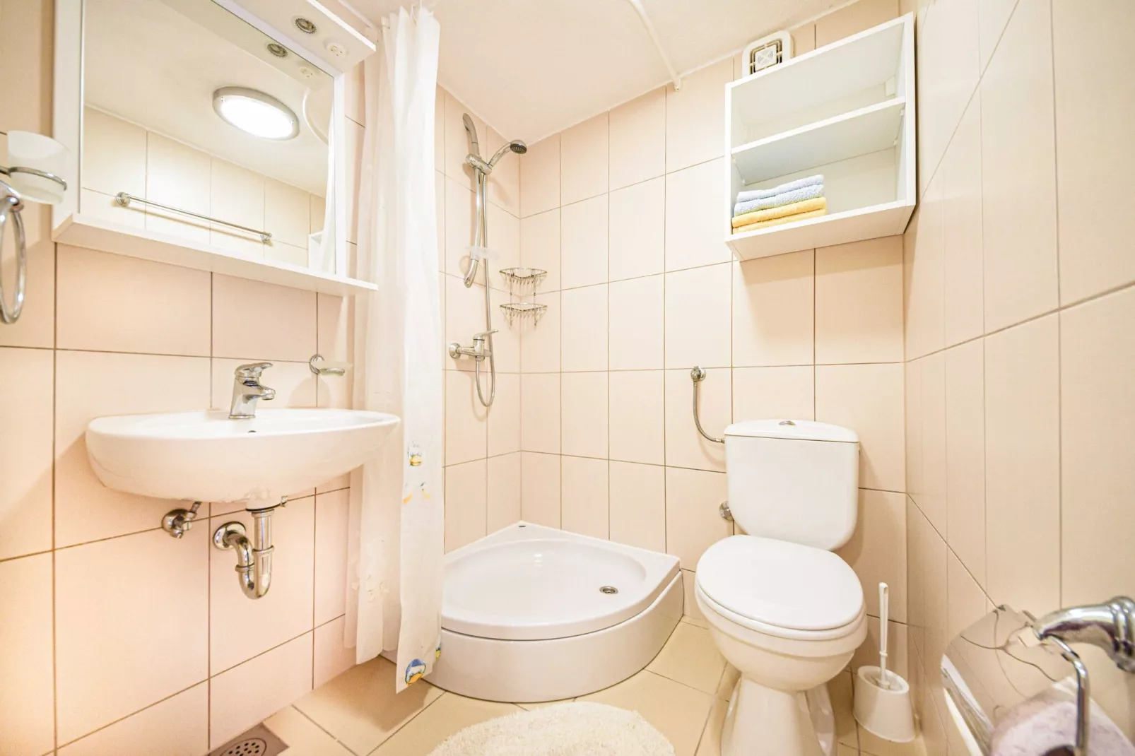 Apartments Gracin - Premium One Bedroom Apartment with Terrace (A3)-Bathroom