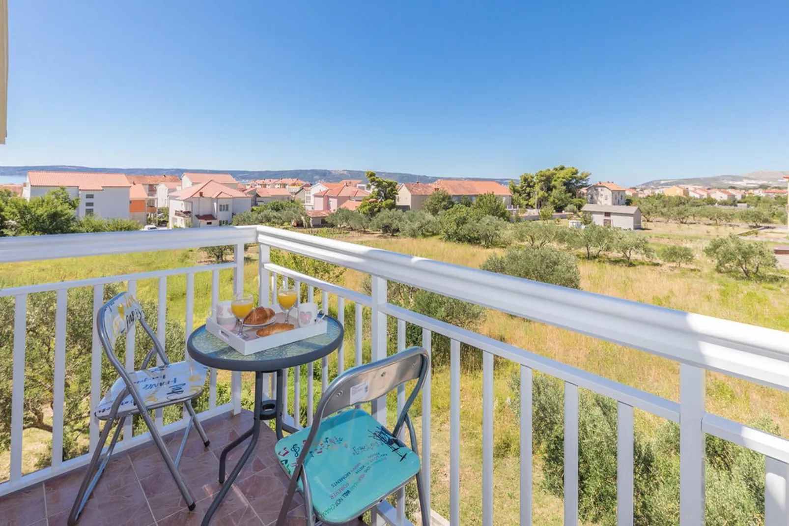 Two Bedroom Apartment (Owner Purple)-Terrasse/Balkon