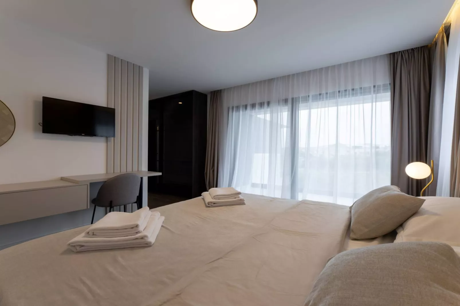 Moonlit Mirage Villa with Pool, Gym and Sauna - Five Bedroom Villa with Pool-Bedroom