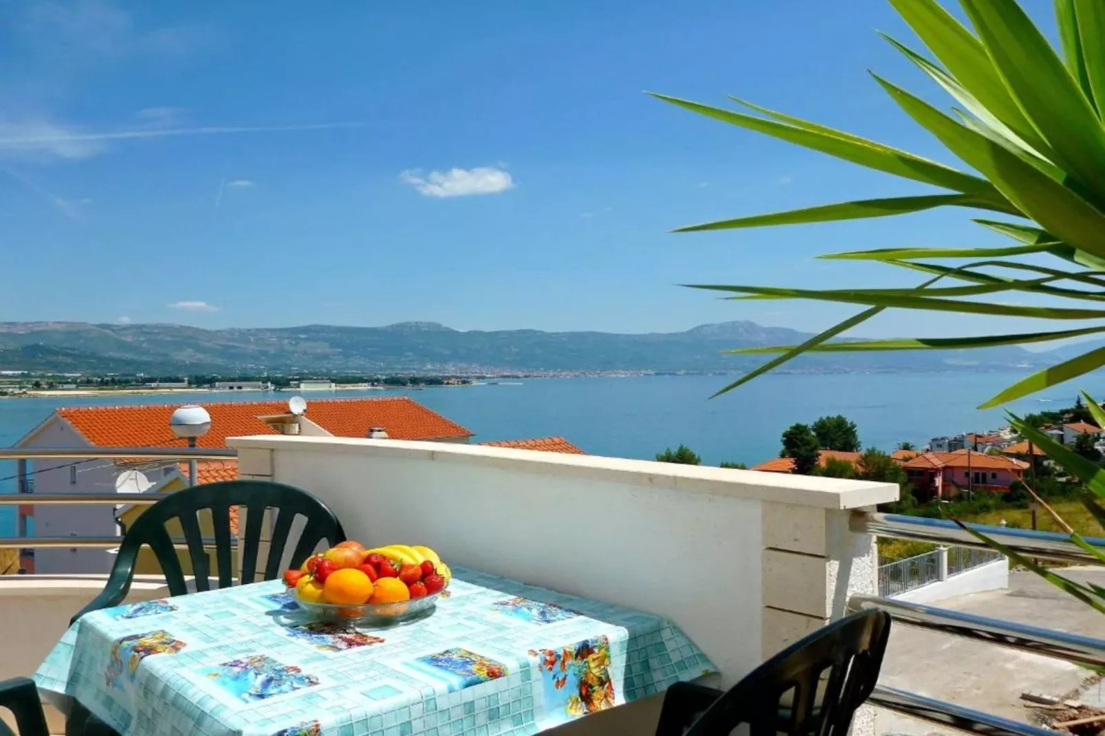 Beachfront Mastrinka Apartments with Sea View - Three Bedroom  Apartment with Terrace and Sea View-Terrasse
