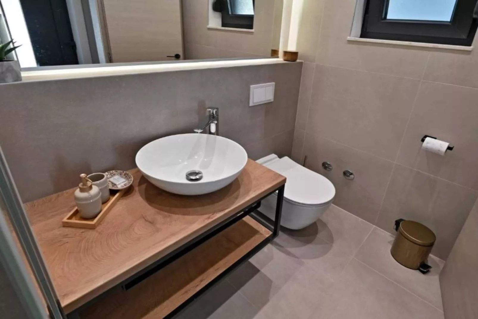 Luxury Slatine Apartments with Terrace and Garden - One Bedroom Apartment with Terrace-Badezimmer