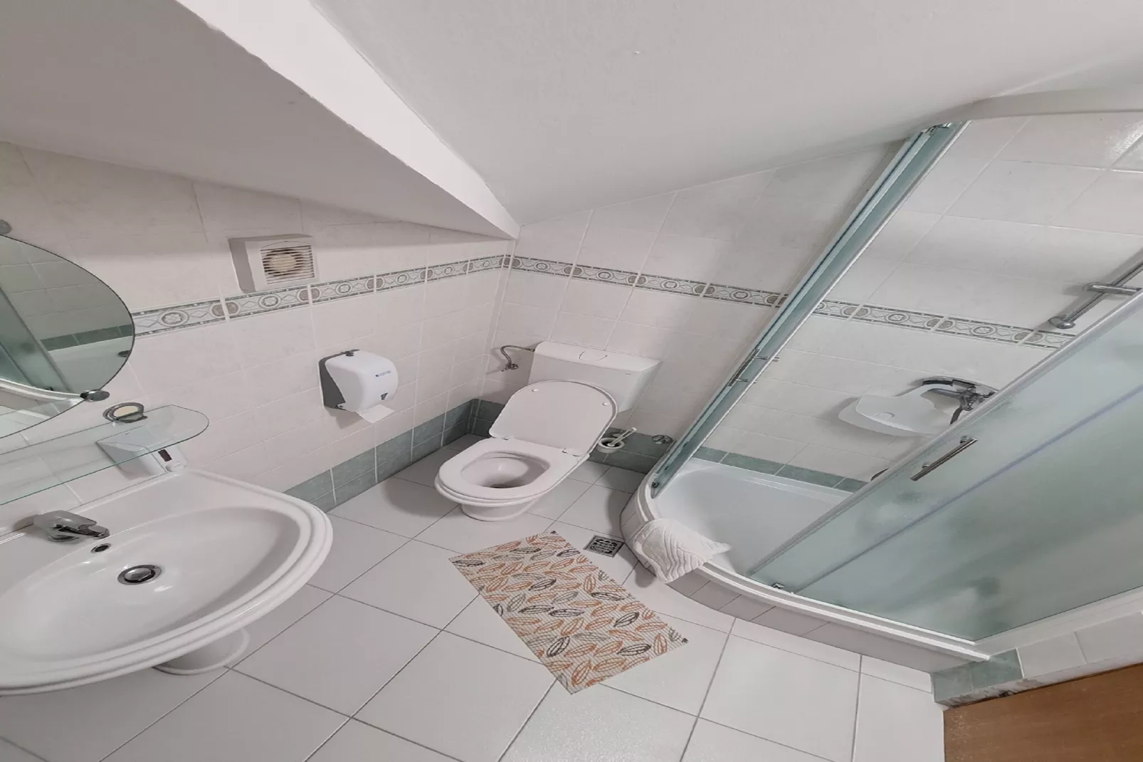 Apartments Pansion Franka 3* - Two Bedroom Apartment with Sea View and Terrace - APT 12-Bathroom