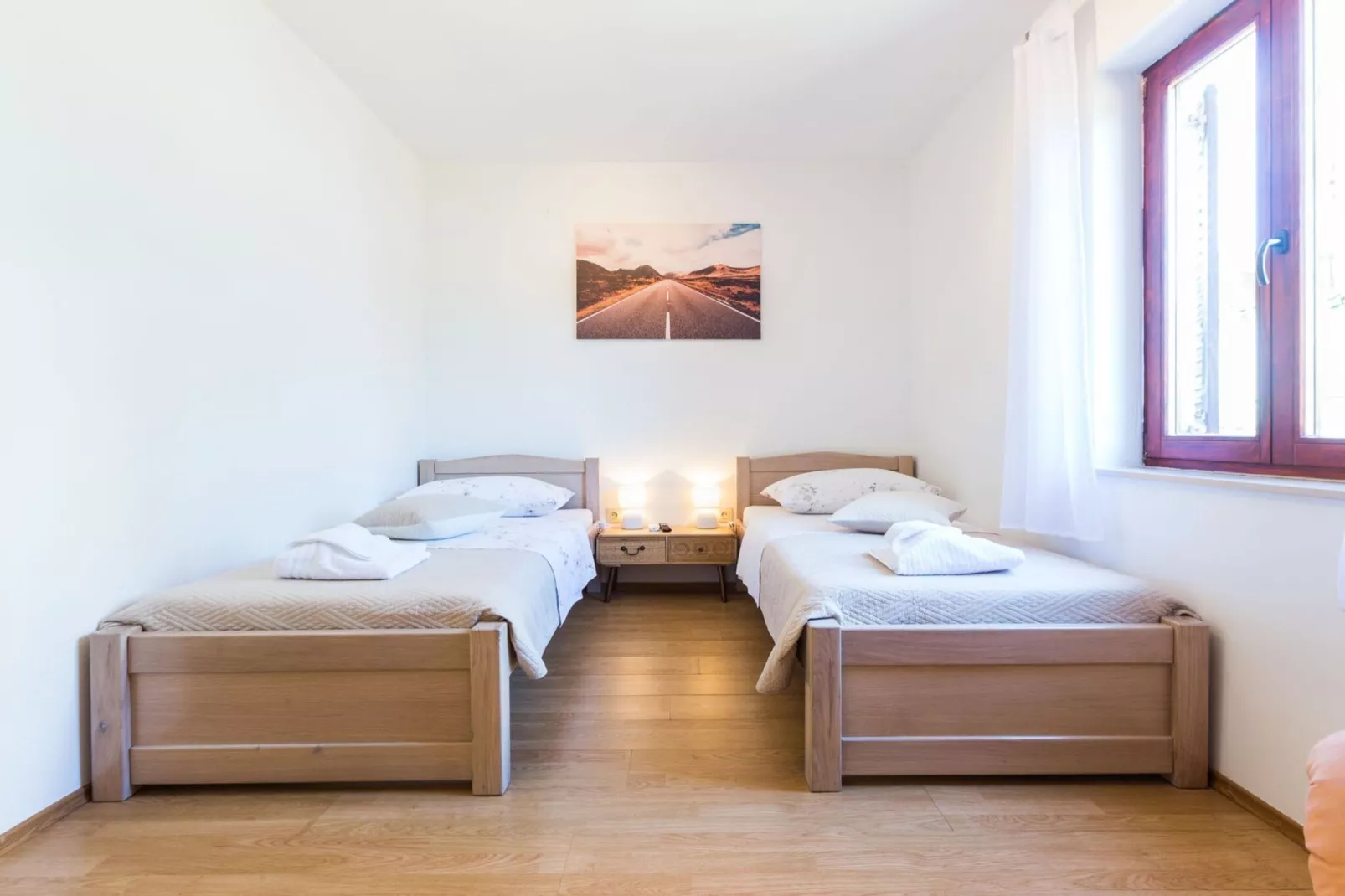 Charming and Comfortable Rooms Zadar City - Standard Double Room (owner 1)-Bedroom