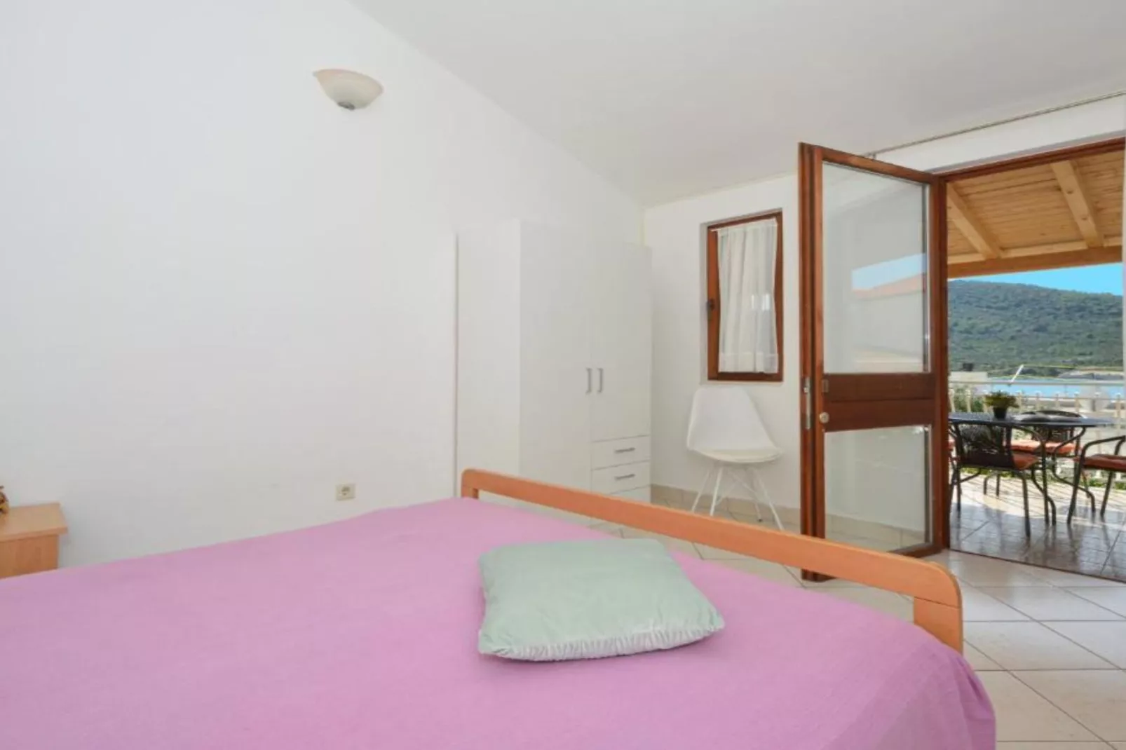Apartments Nina - Two Bedroom Apartment with Balcony A3-Chambre