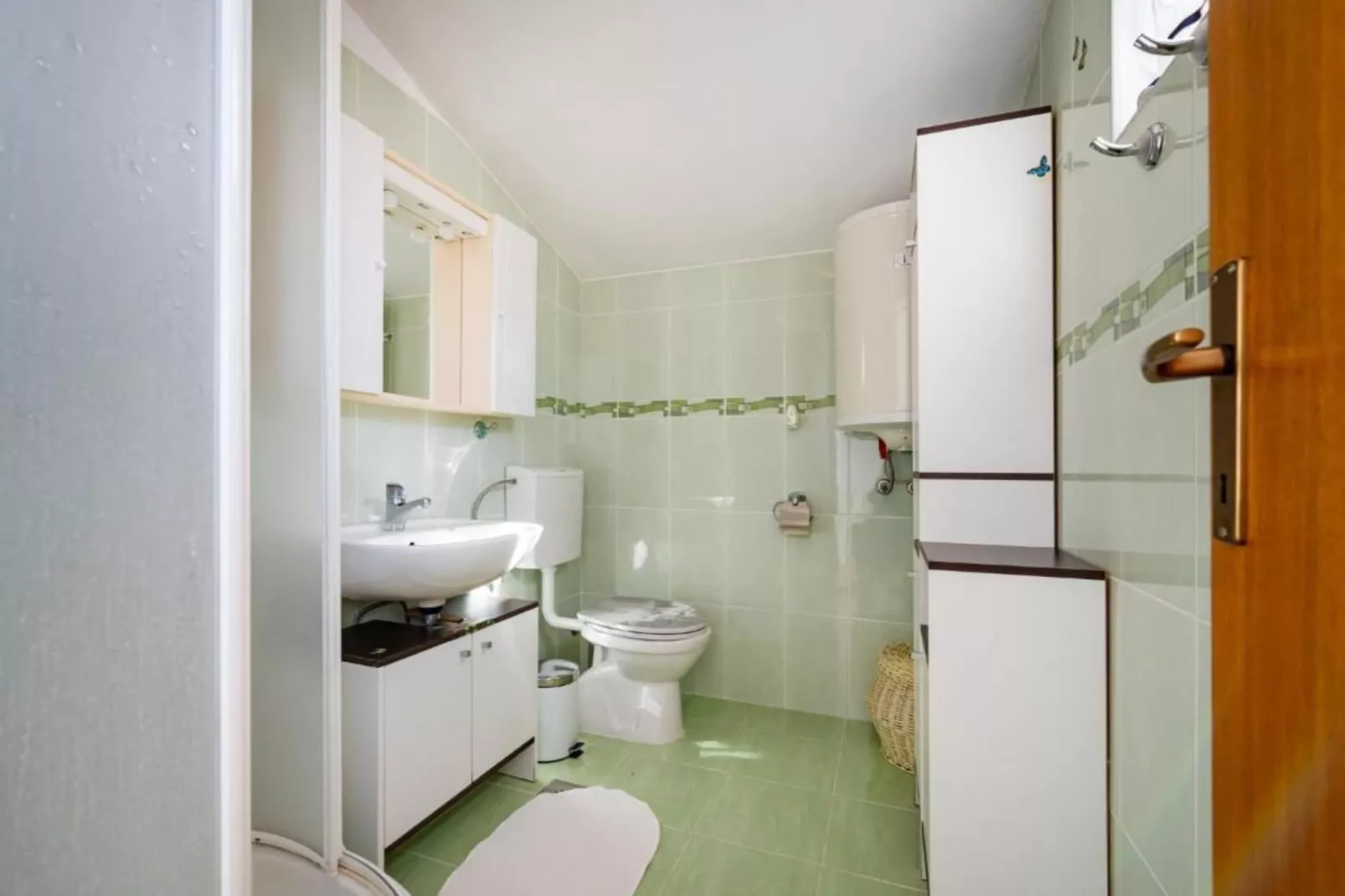 Holiday Home Rovanjska - Three Bedroom House with Sea View-Bathroom