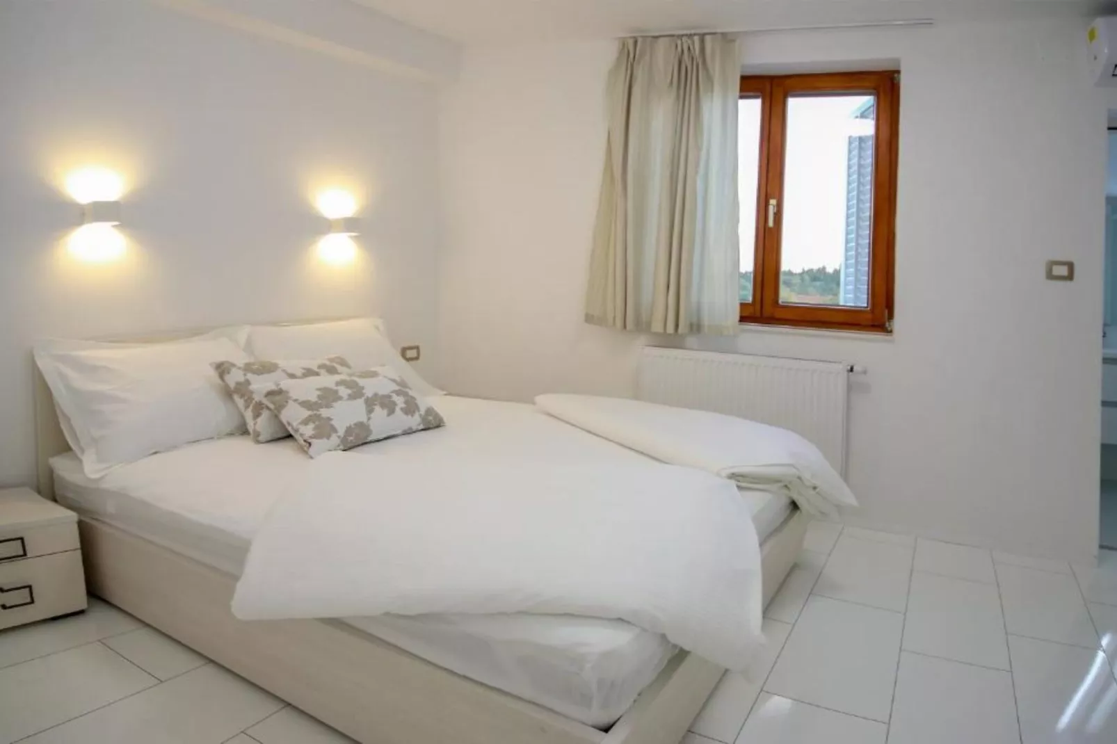 Villa Gabriel - Three Bedroom Villa with Outdoor Pool-Chambre