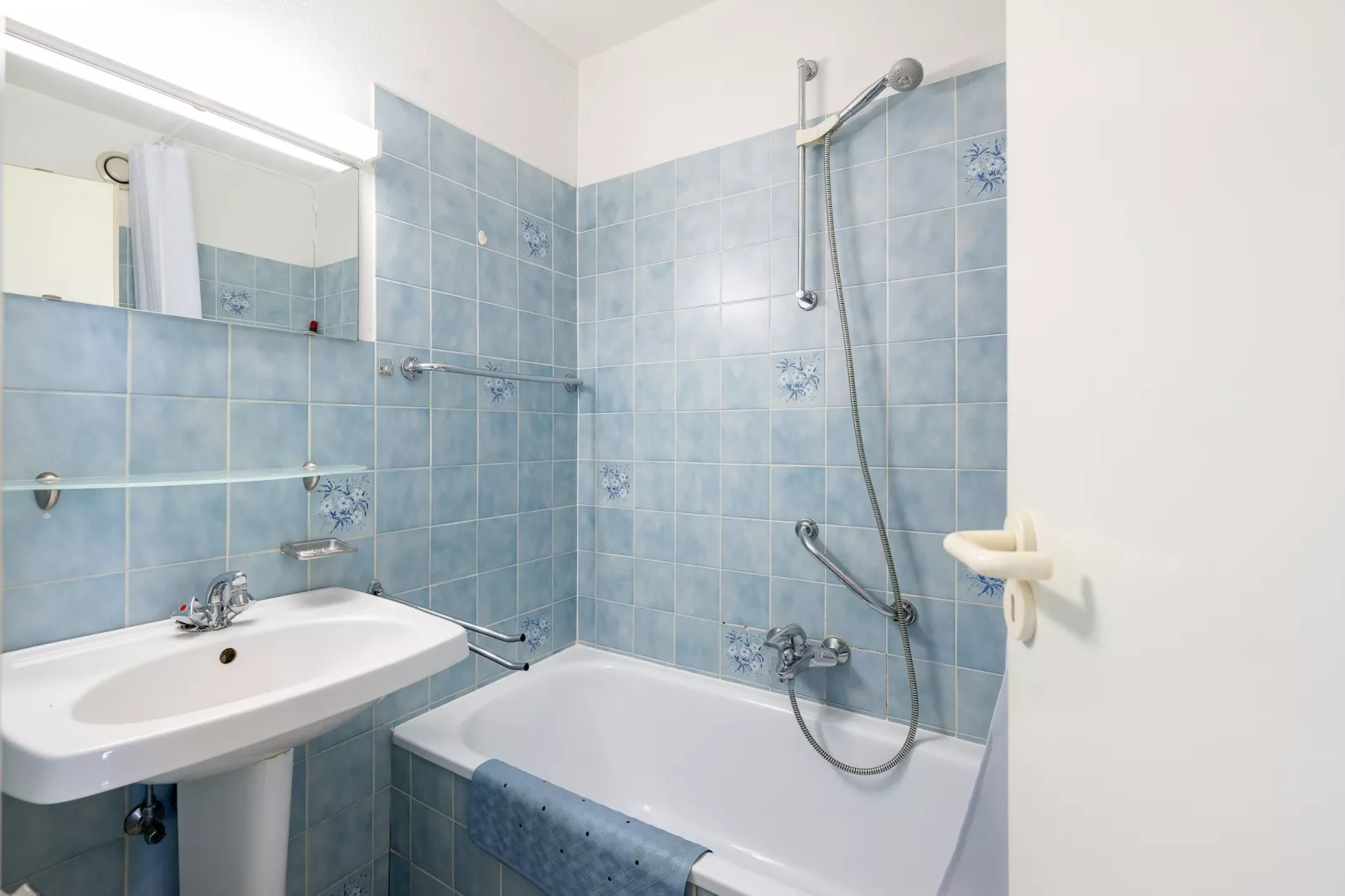 CONTINENTAL E6-Salle de bain