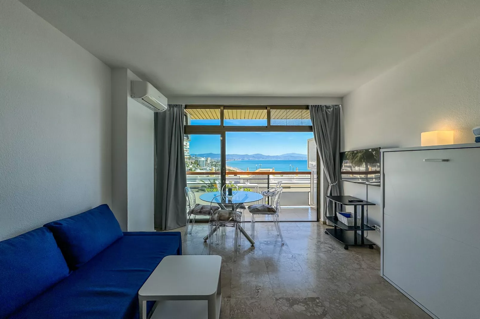 235 Santa Clara-Wohnzimmer