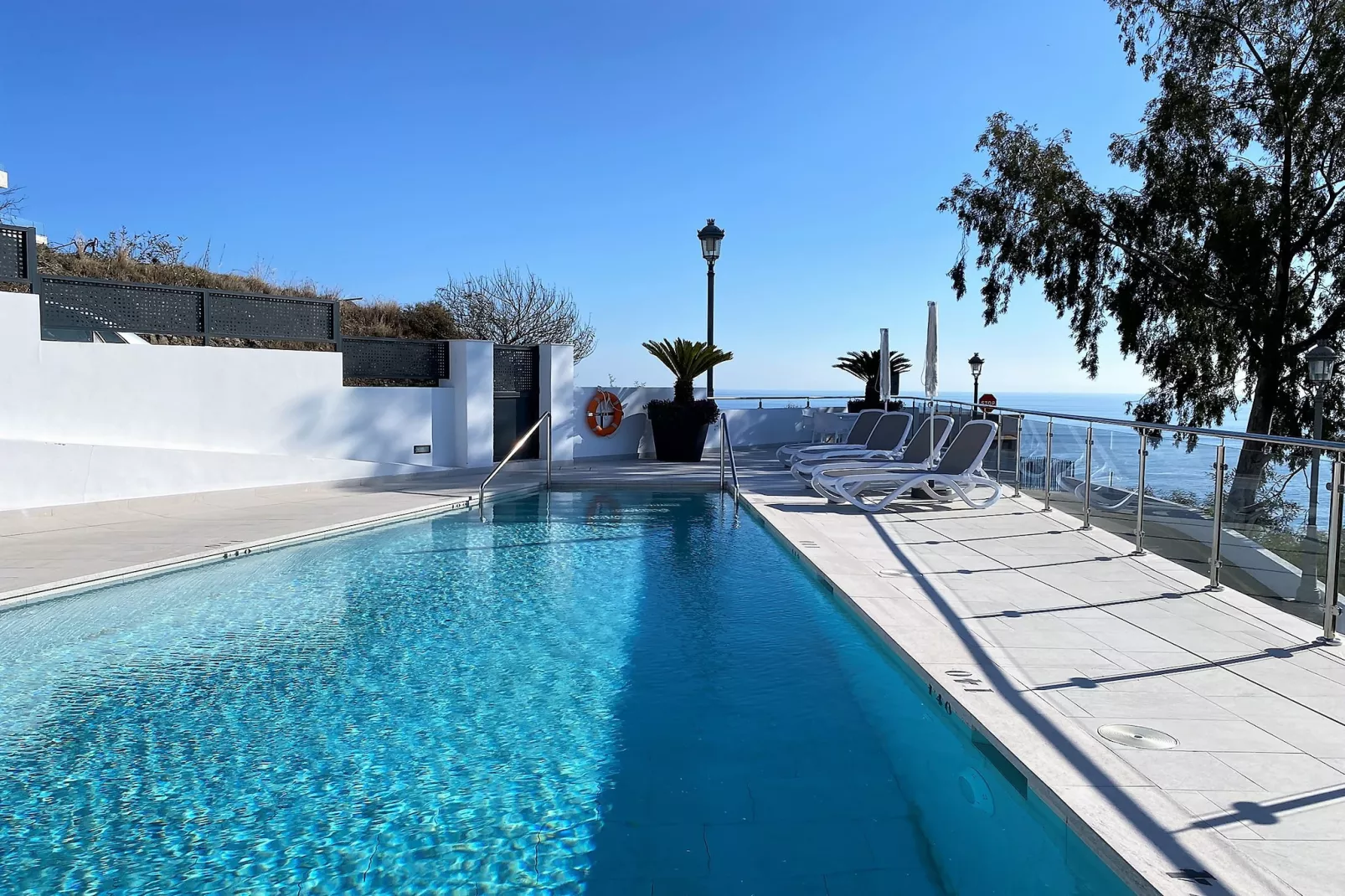 Balcon del Mar Seaview 114 by Casasol-Piscine