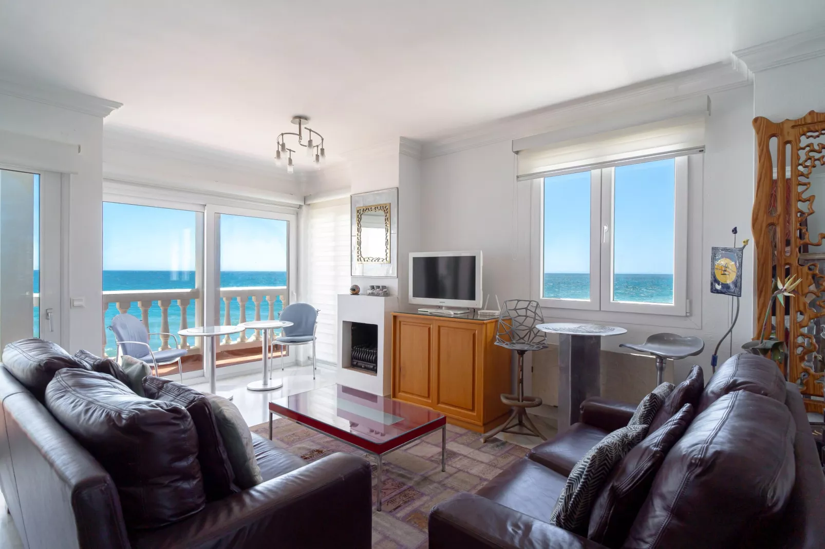 Stella Maris Beachfront 1J by Casasol-Living room