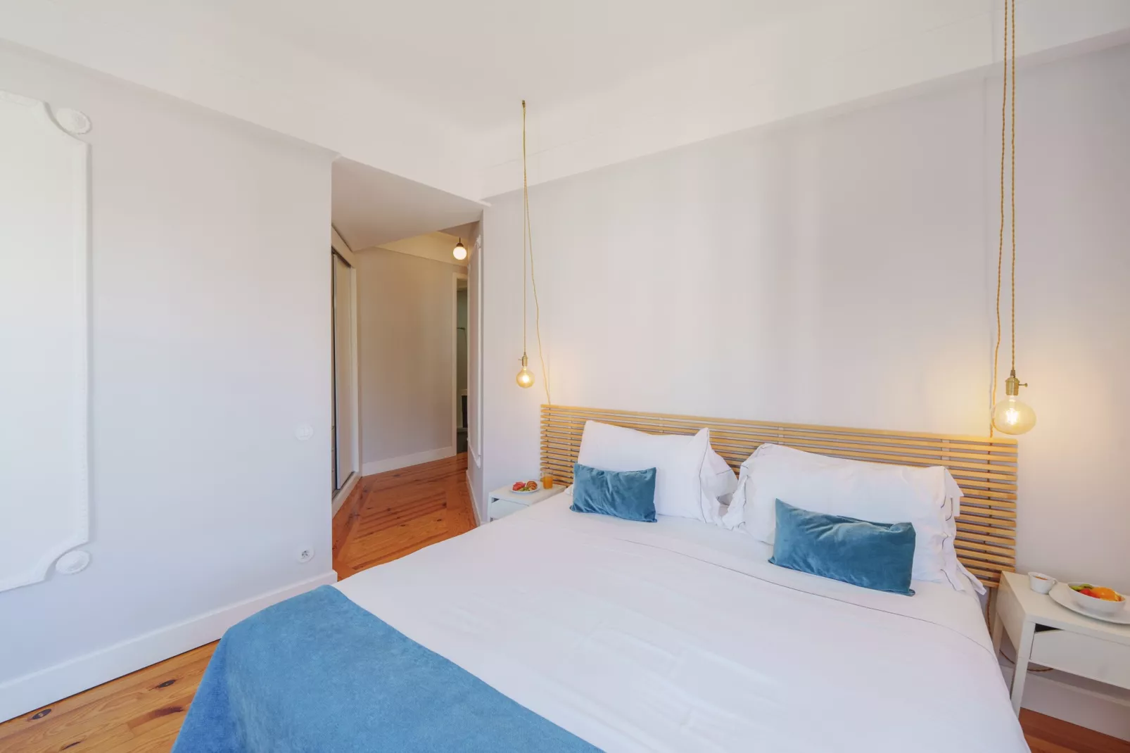 Feel Porto Downtown Art Tile-Bedroom