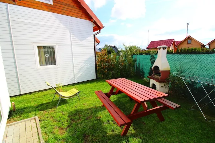 Piętrowe domki wakacyjne z 2 sypialniami w Rewalu-Terrace balcony