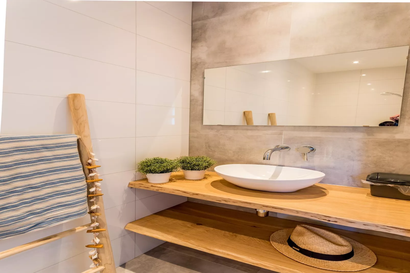 Bungalowpark de Gouden Spar 6-Bathroom