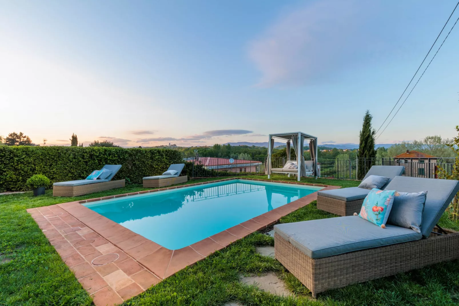 Villa Aperitivo In Pieve di Compito-Non tagué