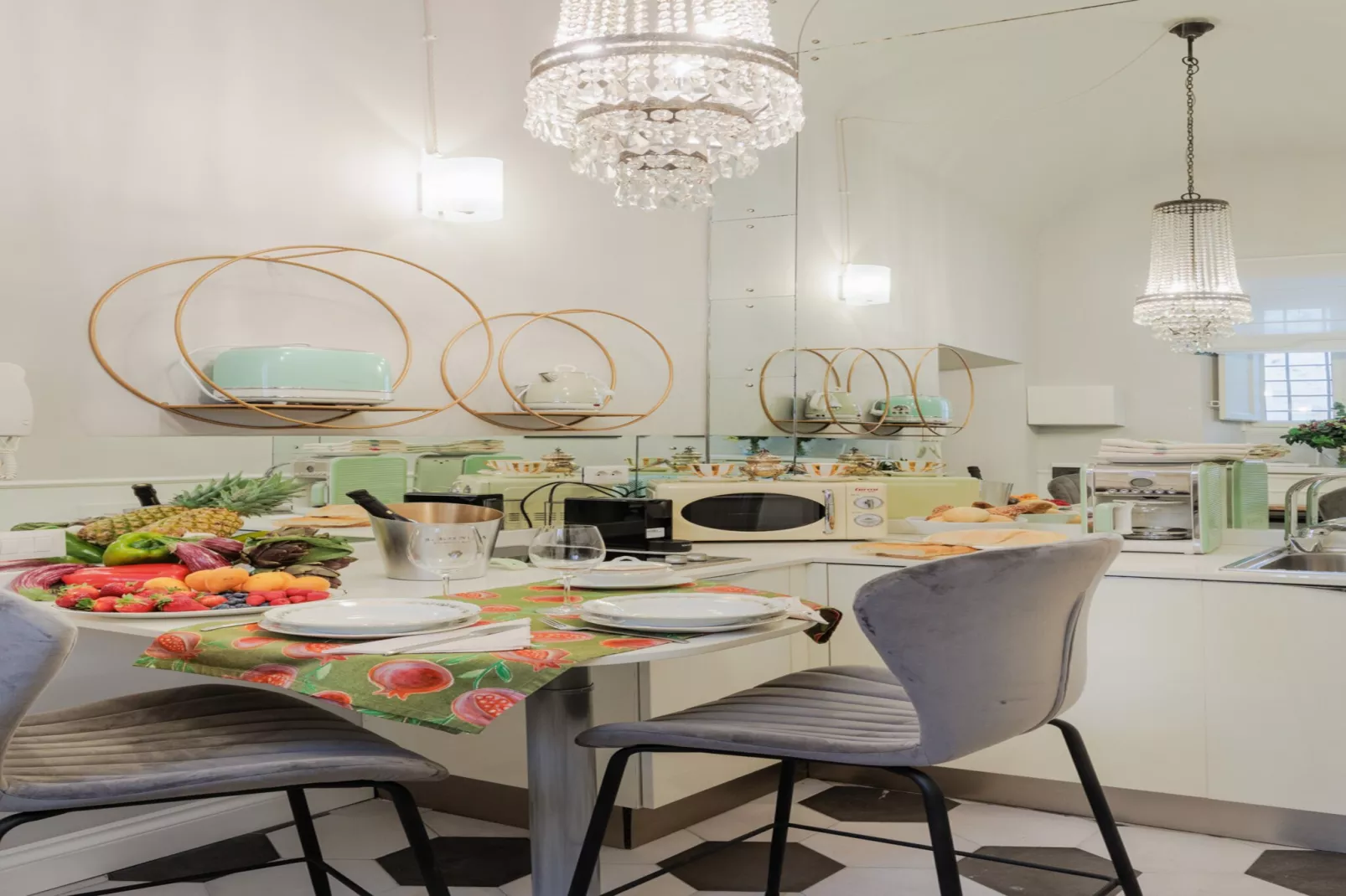 Busdraghi Studio,Stylish at Via Fillungo-Untagged