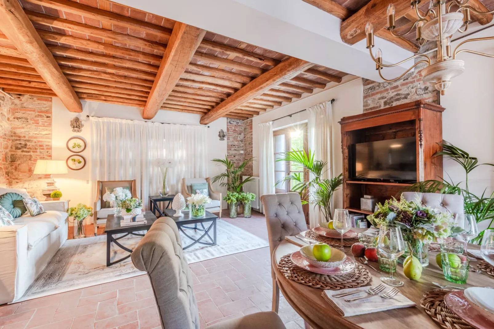 Valle del Sole Winery Farmhouse-Untagged