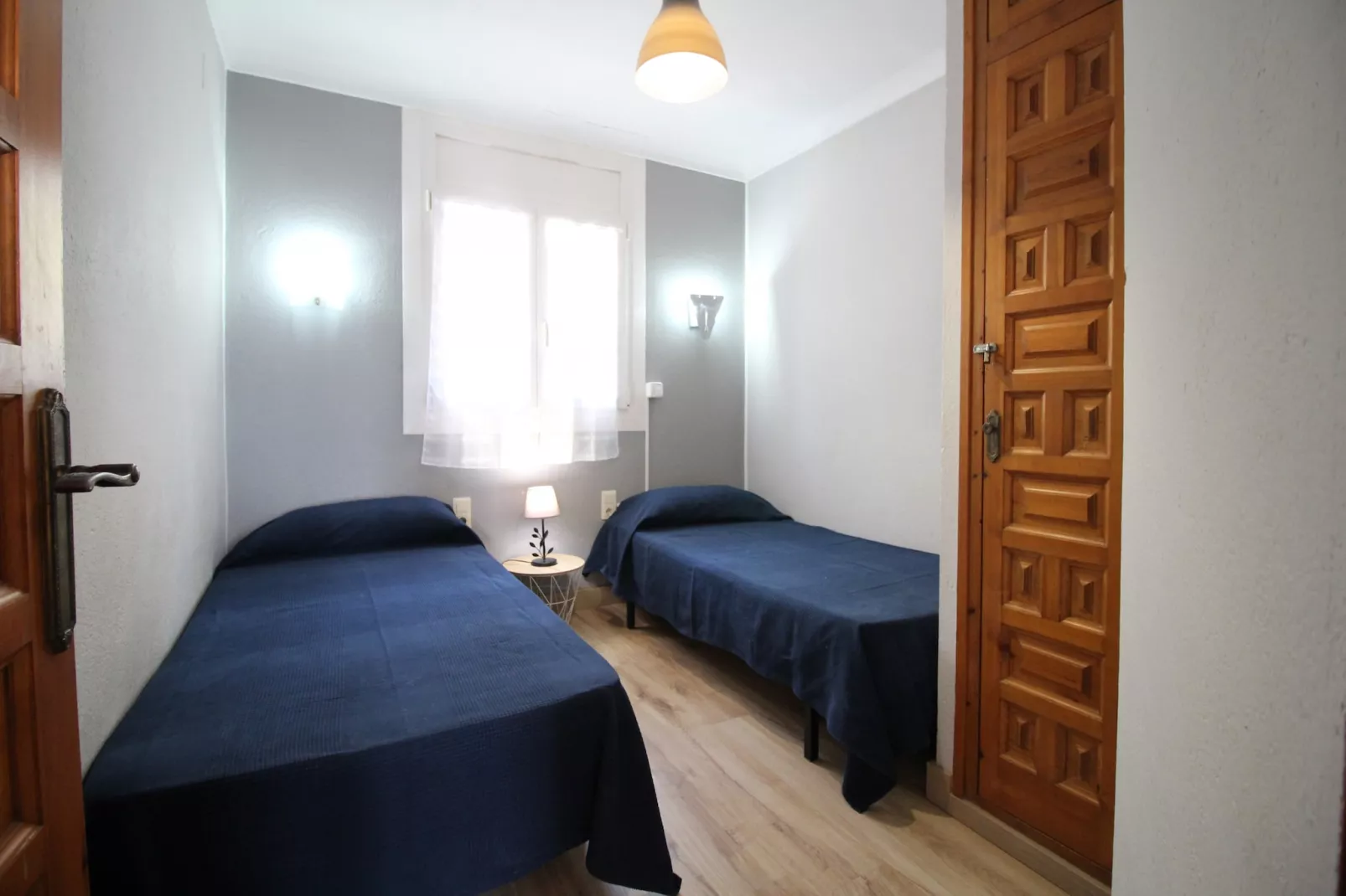 0169-P.SEGRE FIN CANAL 10 1º-Bedroom