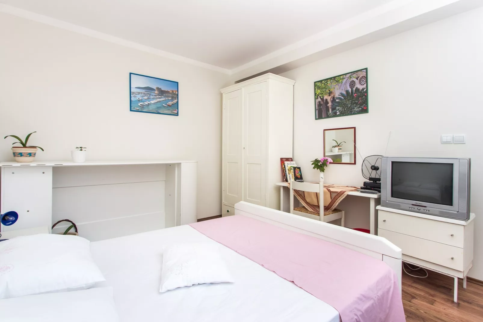 Apartments Ljubimir - One-Bedroom Apartment with Shared Terrace - Bambo