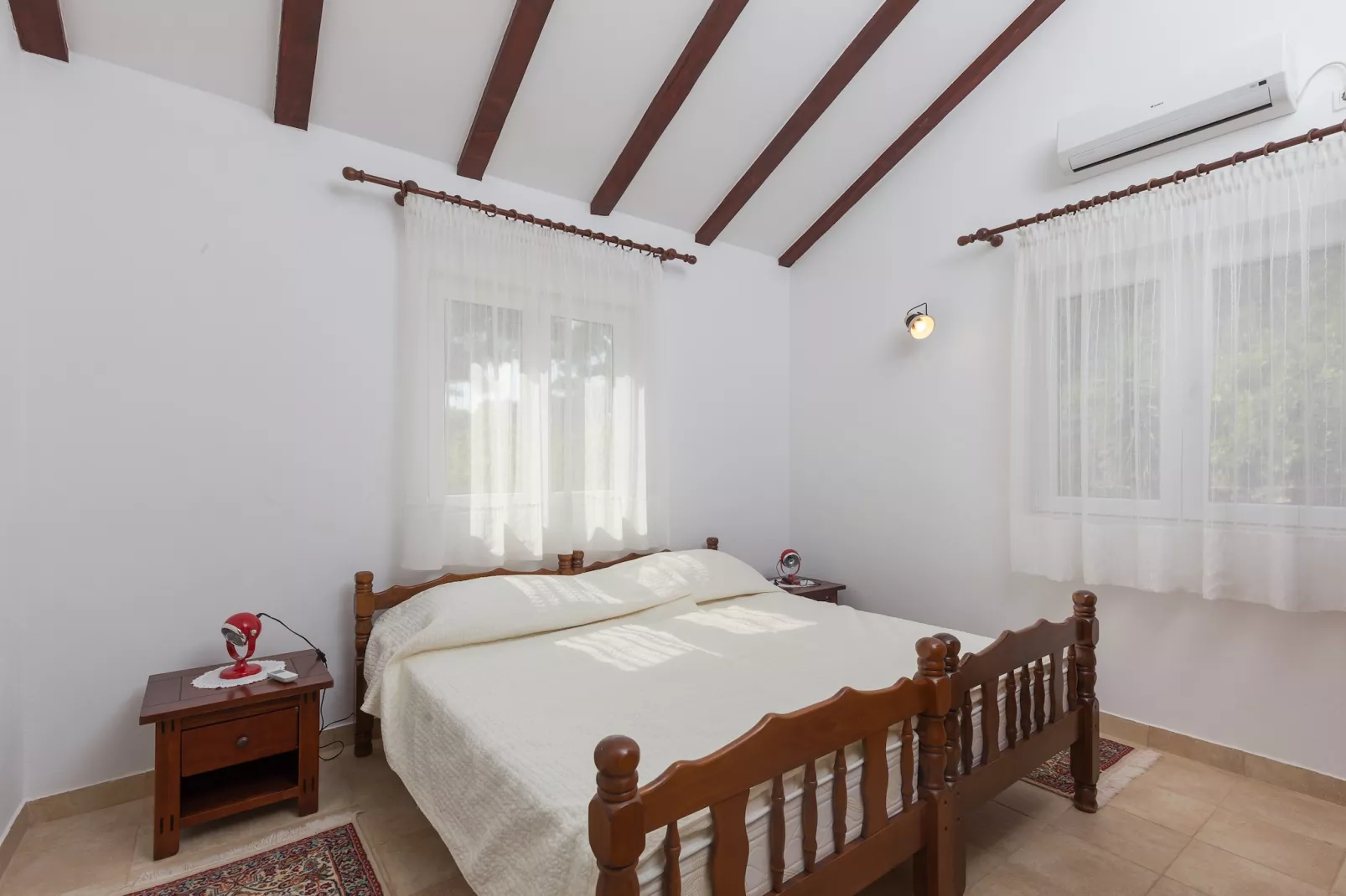 Holiday Home Jekavac -Three Bedroom Apartment with Terrace and Sea View-Chambre