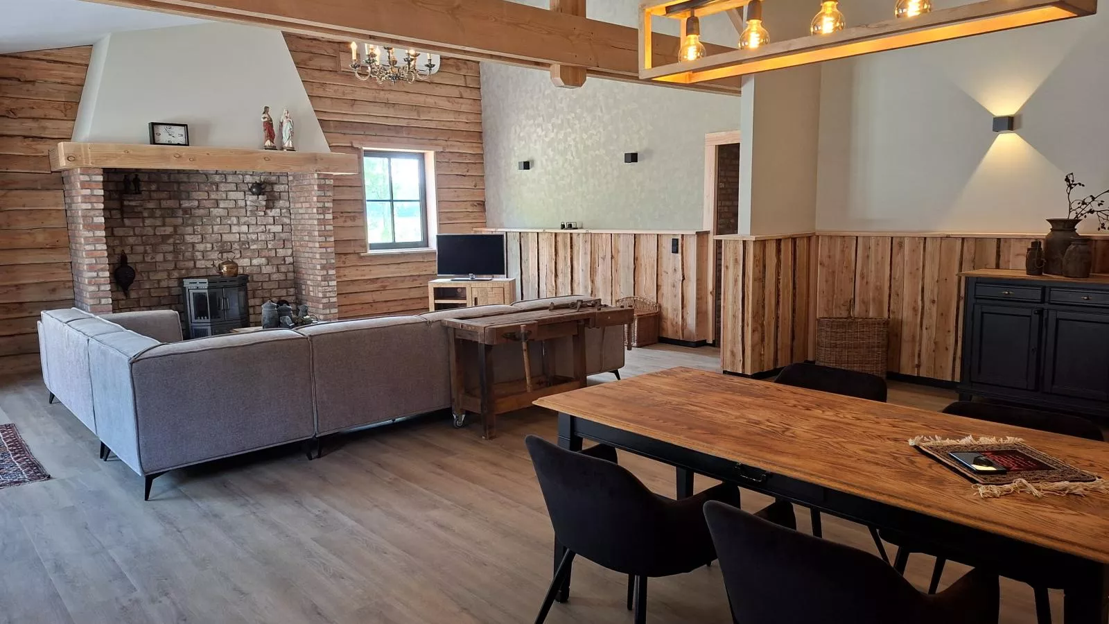De Hoeve III-Salon