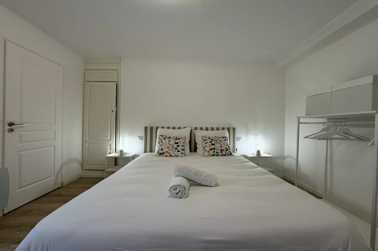 Les lys jaunes - 4pers -Rêve au Mans-Bedroom
