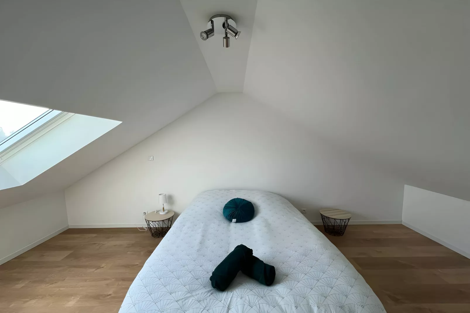 La Chaleureuse - Centre - 7p - Rêve au Mans-Bedroom