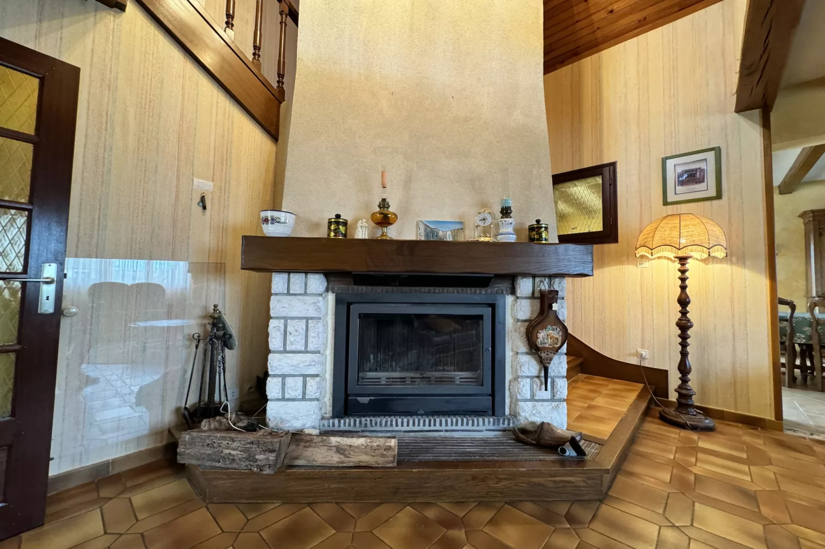 La Changéenne - Charme - 15 pers - Rêve au Mans-Living room