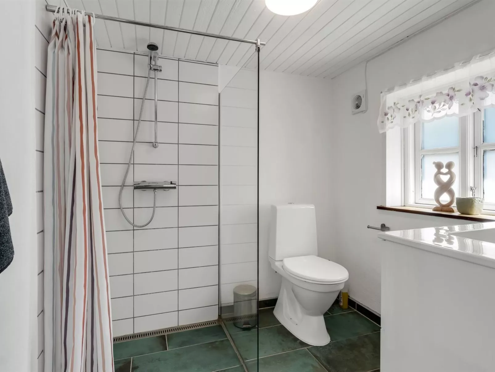 "Aatos" - 2km from the sea-Drinnen