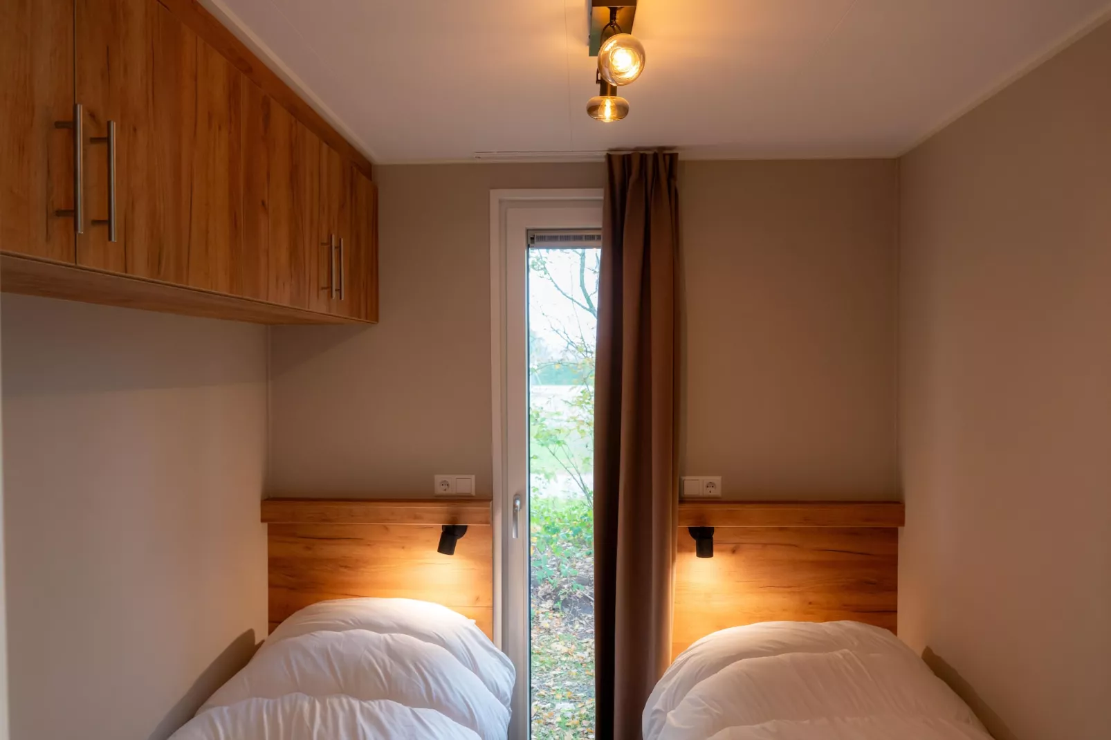Yn't Bosk 10-Bedroom