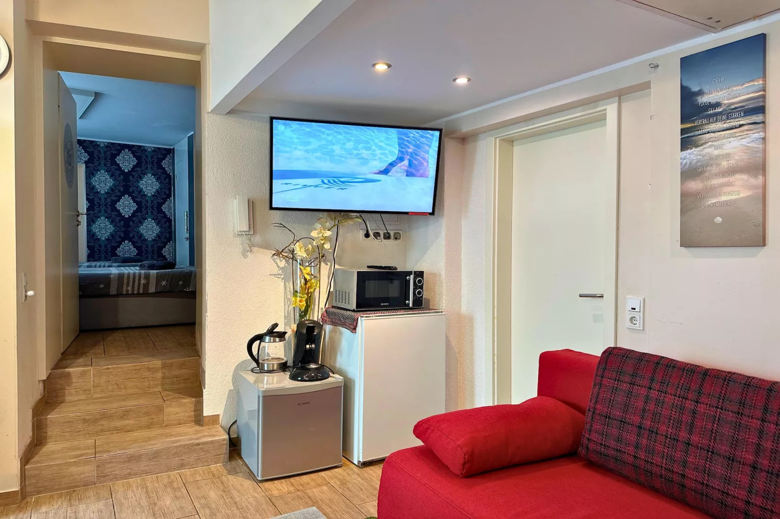 F000 Apartment mit Doppelbett-Living room